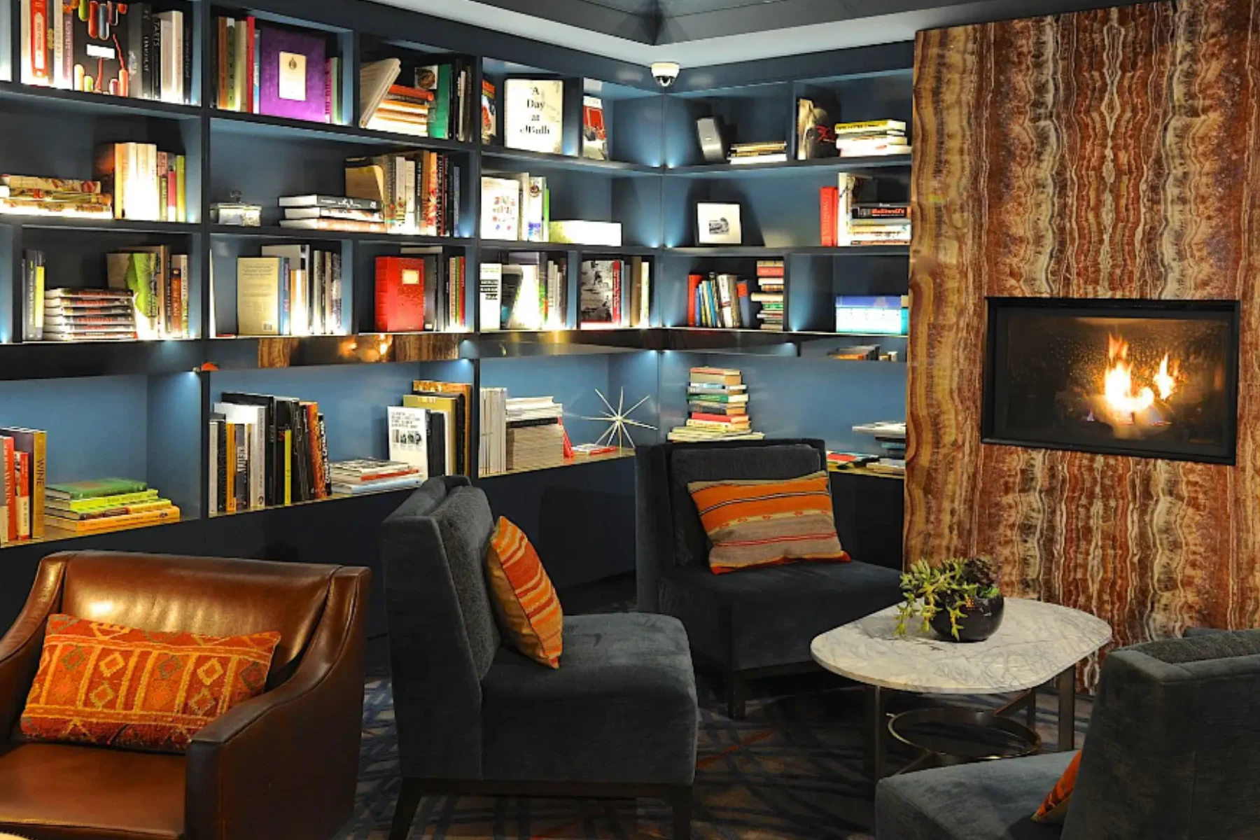 Park South Hotel main lobby